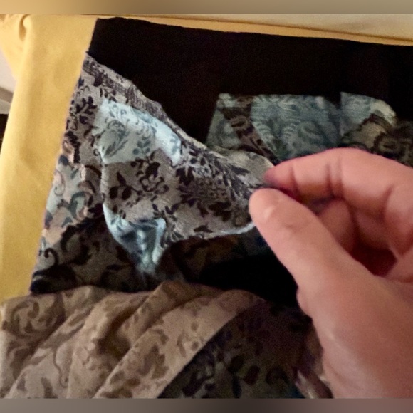 Britney Black sz M 3/4 length sleeves. Double layer. - Picture 8 of 9